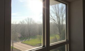 133988de30f9dd8cd904d835a072351f 330x200 - Теплоотражающие пленки для окон: зачем они нужны и как выбрать лучшую